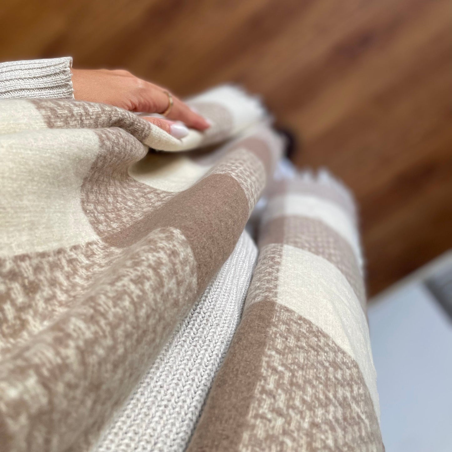 Bufandon cuadros beige